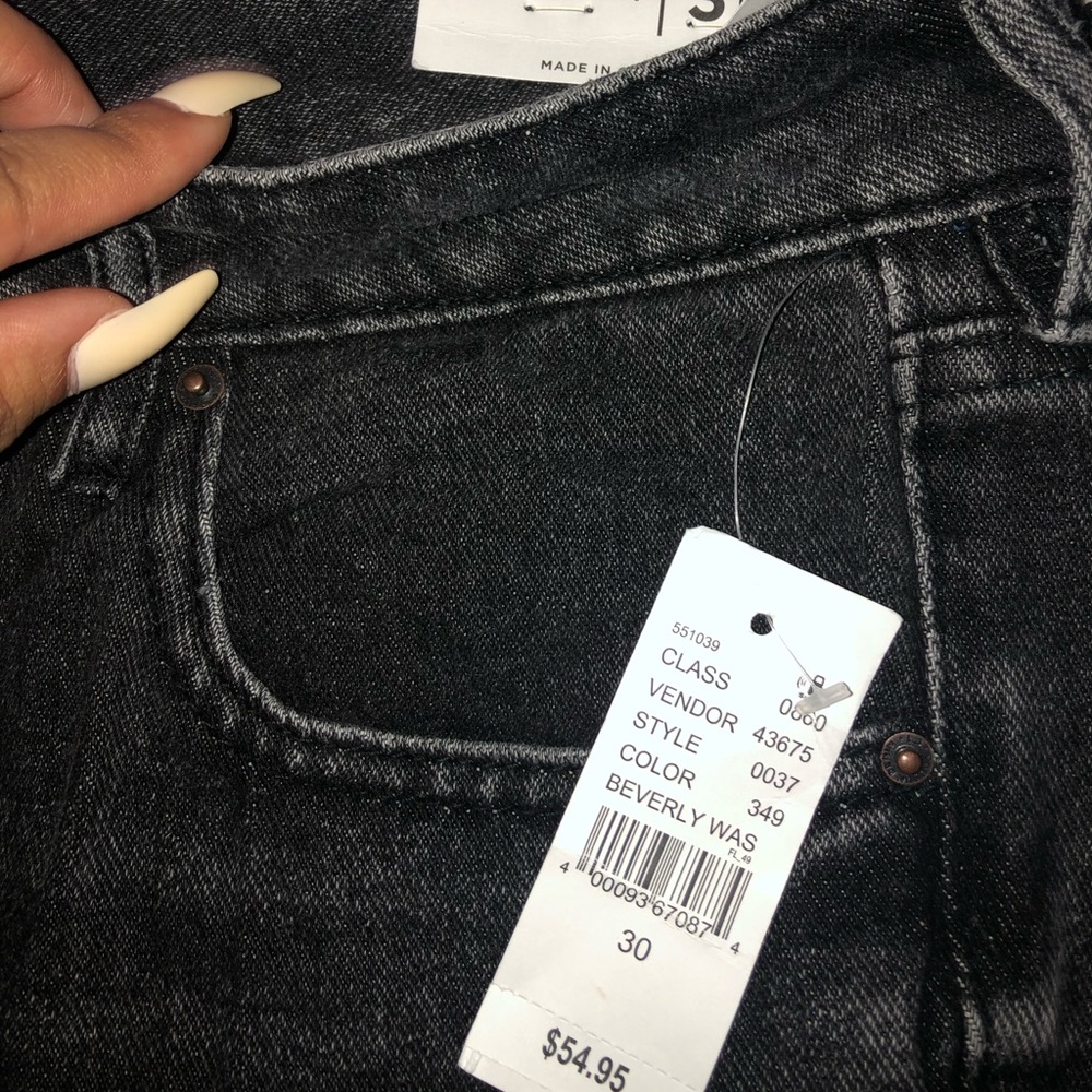Black mom jeans